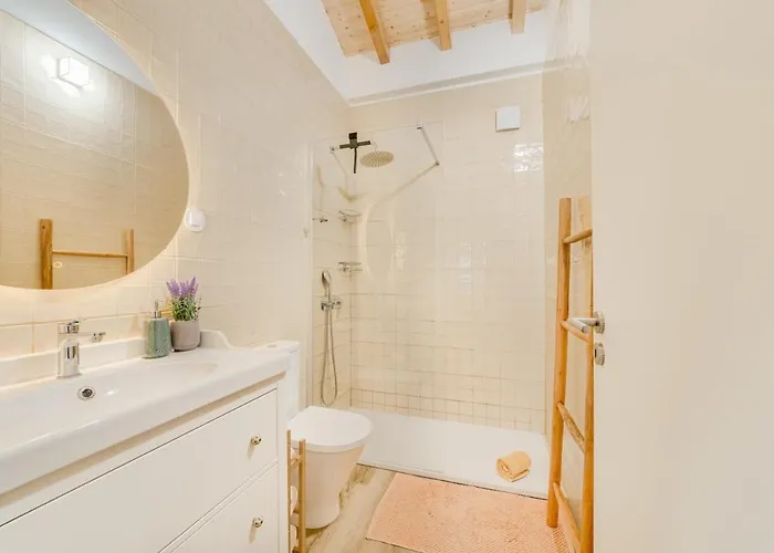 Casa Outeiro * Reguengo Grande